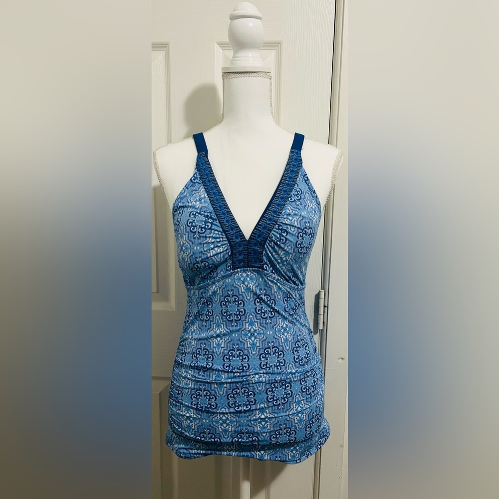 Cabana Life V-Neck Tankini Top